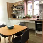 Old Town Center 2+2 *