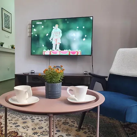 شقة Old Town Center 2+2