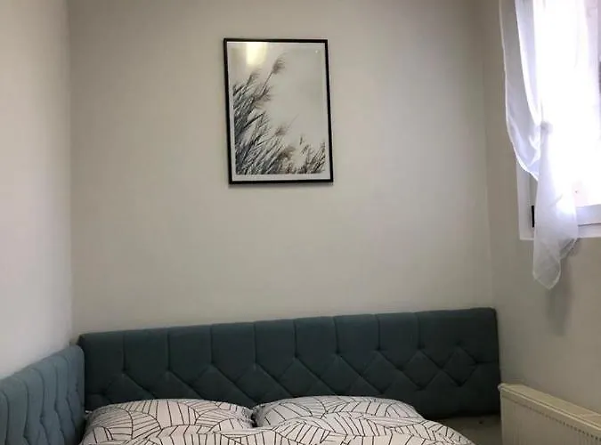 Apartamento Old Town Center 2+2 *